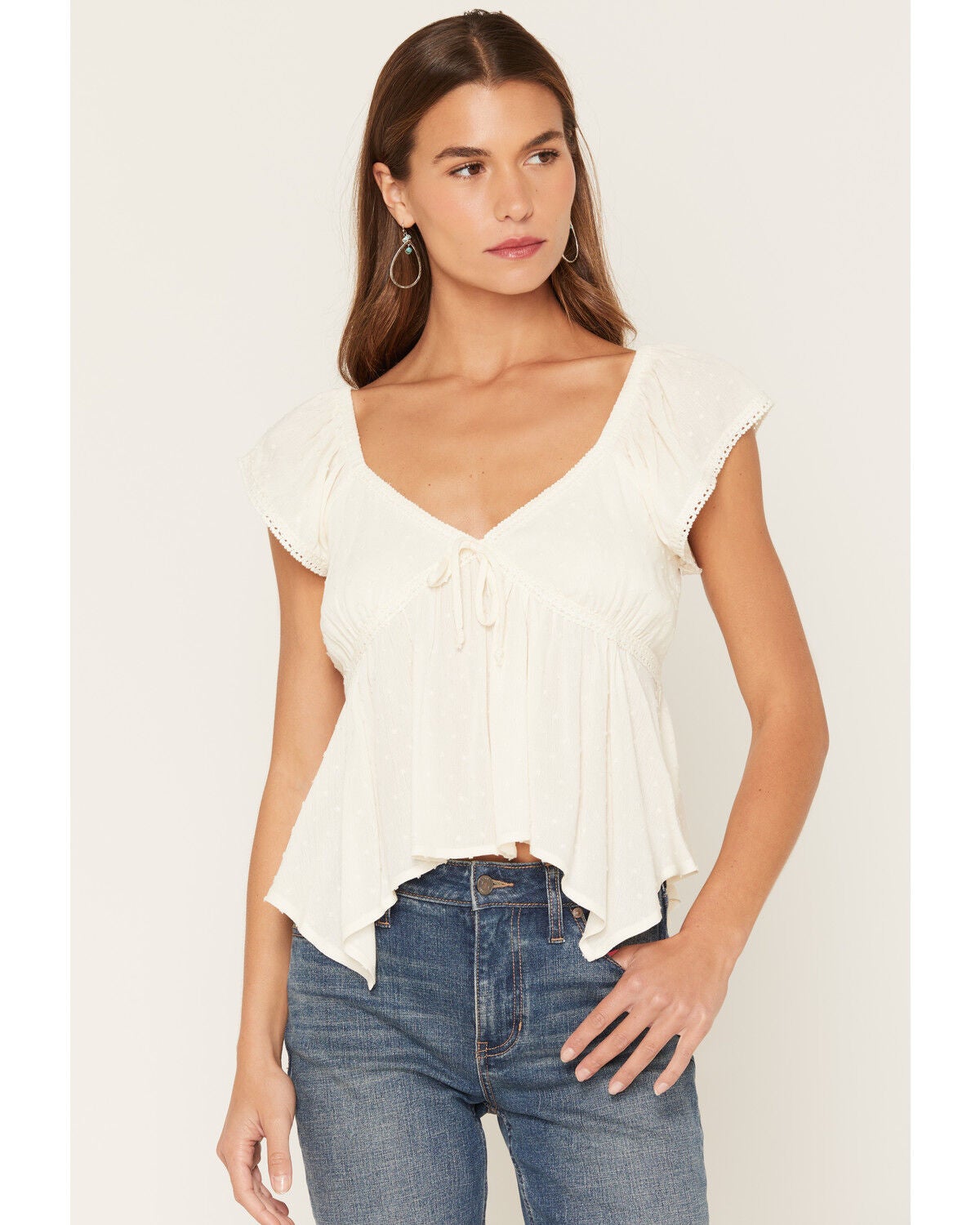Image #1 - Wild Moss Women's Solid Hanky Hem Short Sleeve Top, Ivory, hi-res