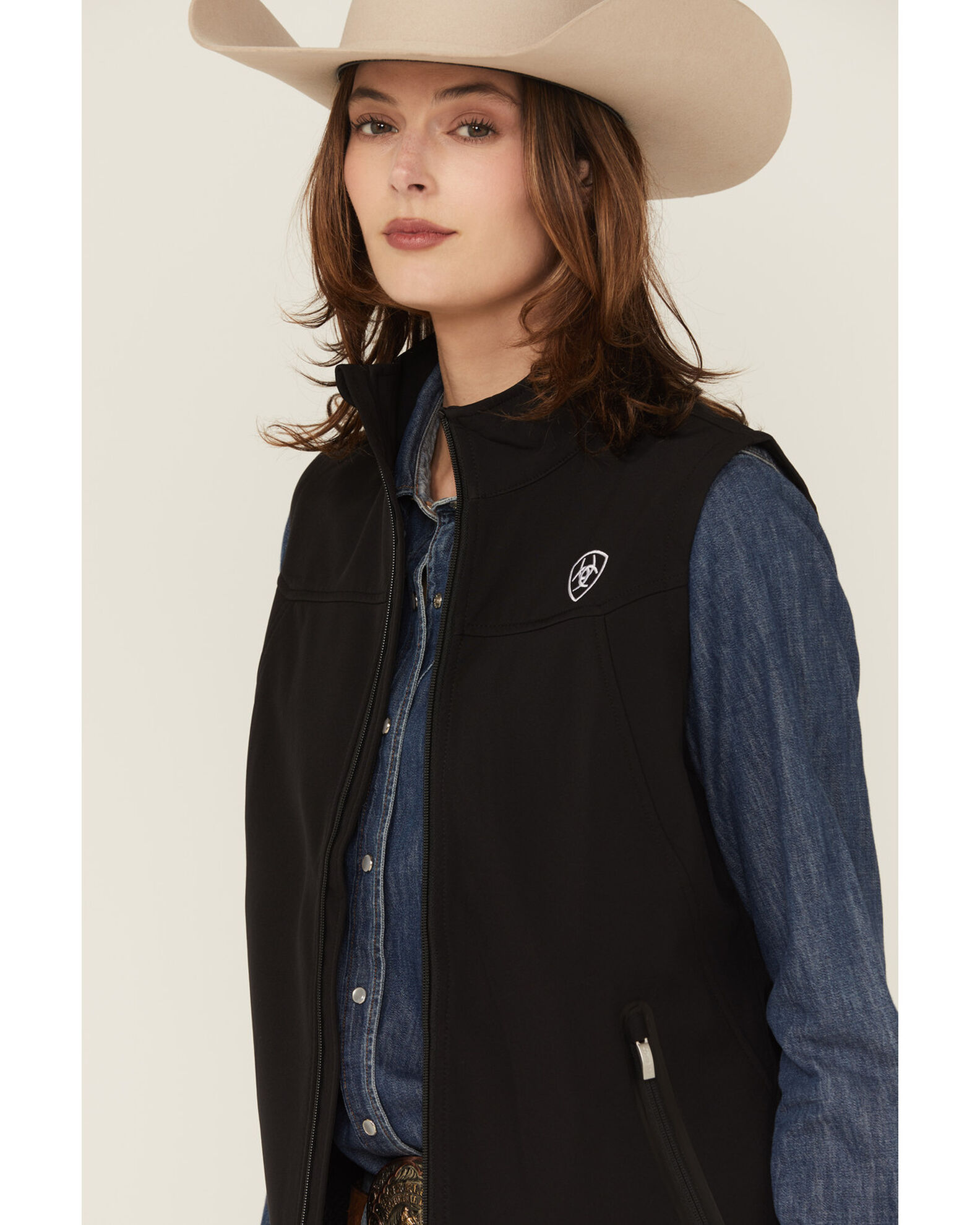 Ariat women's softshell vest store
