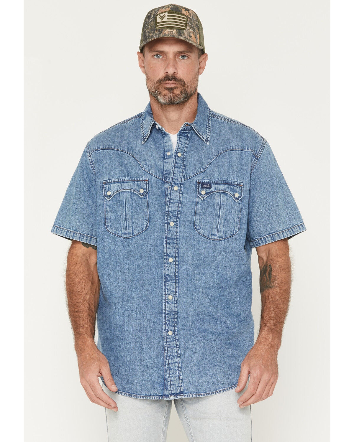 Image #1 - Wrangler Men's Brushpopper Vintage Denim Short Sleeve Snap Western Shirt, Medium Wash, hi-res