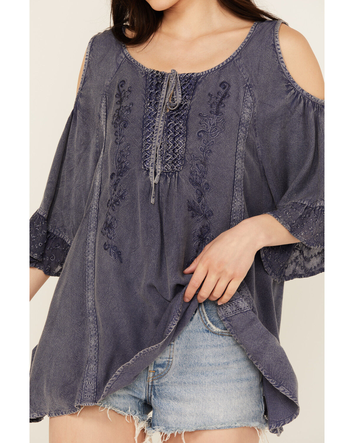 Image #3 - Gunit Women's Floral Embroidered Cold Shoulder Long Sleeve Shirt, Grey, hi-res