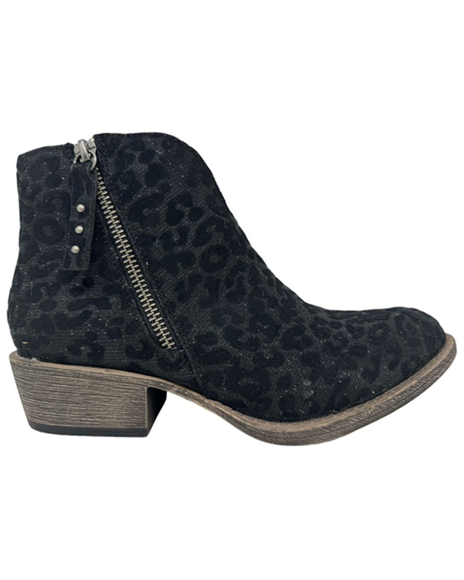 Very g leopard booties discount