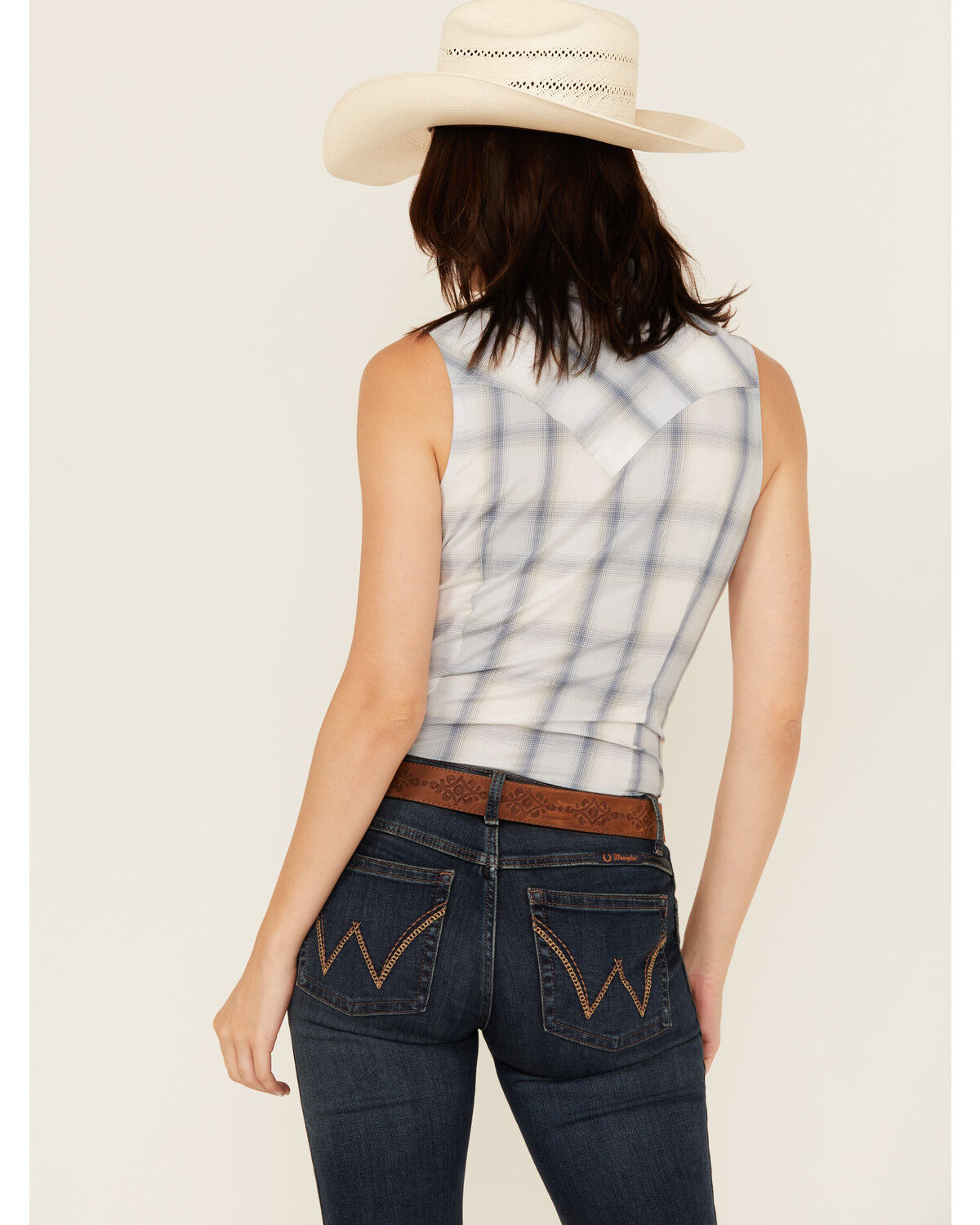 Image #4 - Wrangler Retro Women's Boot Barn Exclusive Plaid Print Sleeveless Snap Western Shirt, Blue, hi-res