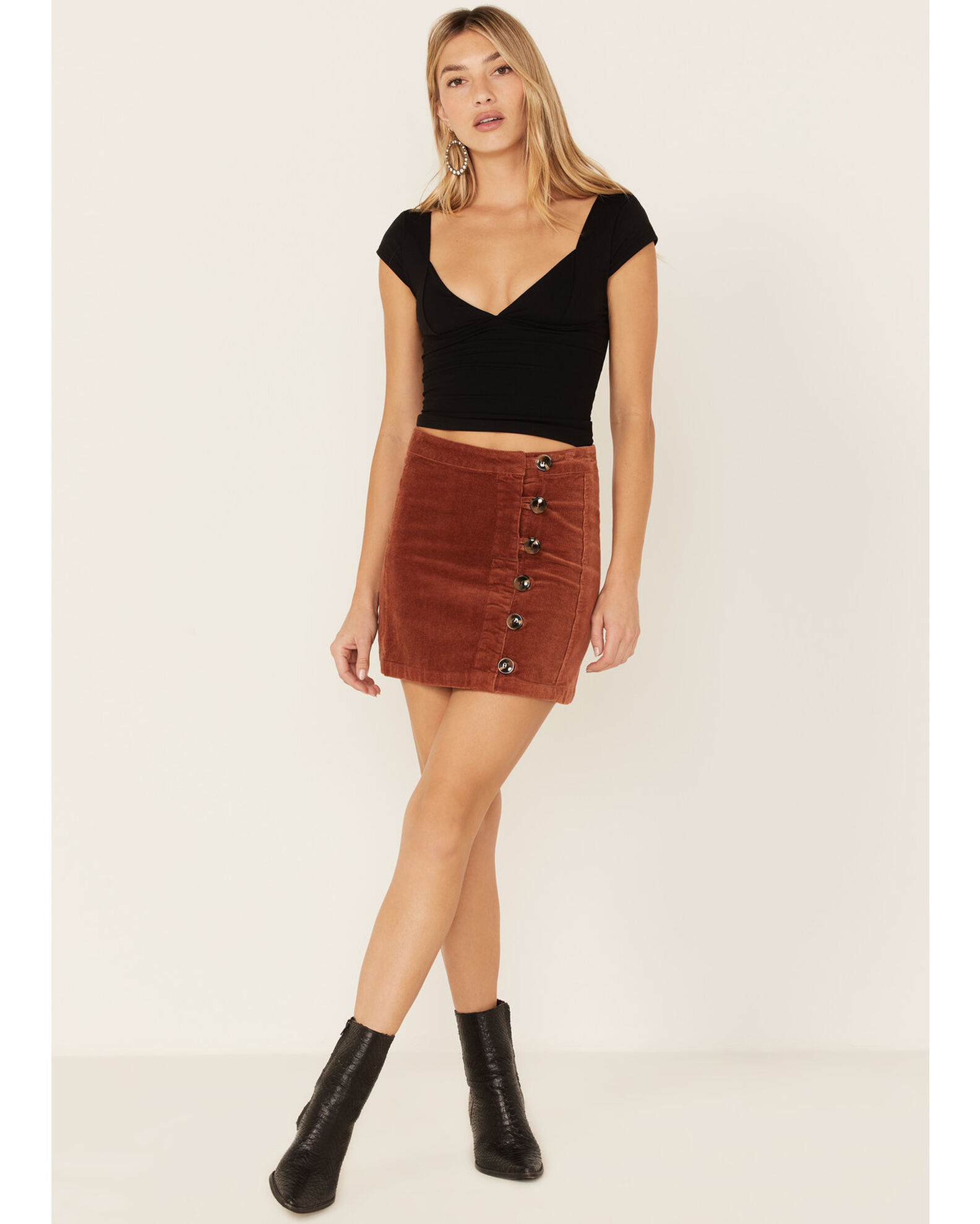 Women's corduroy skirt camel top