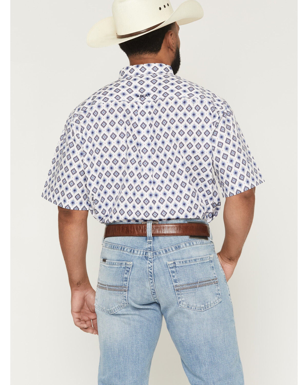 Image #4 - Ariat Men's Baxter Southwestern Print Short Sleeve Button-Down Western Shirt, White, hi-res