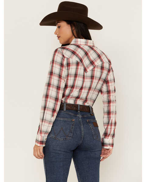 Wrangler Women's Essential Plaid Print Long Sleeve Snap Western Shirt, Red, hi-res