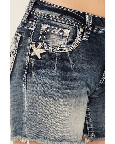 Image #4 - Grace In LA Light Wash Sequin Horseshoe Pocket Mid Rise Cutoff Stretch Denim Jeans , Light Wash, hi-res