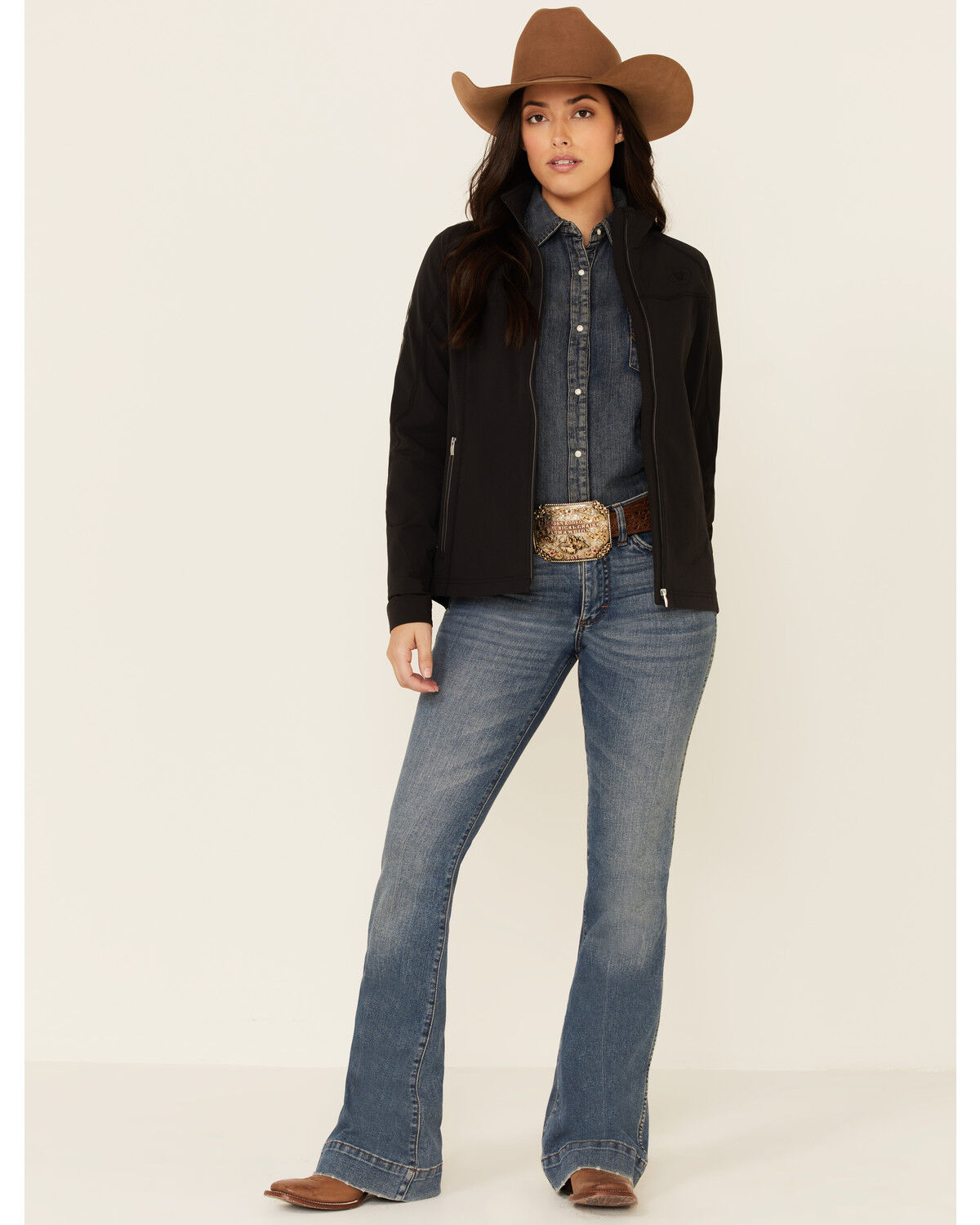 Image #2 - Ariat Women's Black Agile Logo Zip-Up Softshell Jacket, Black, hi-res