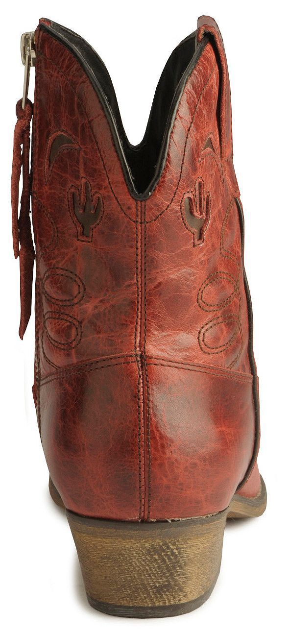 red zipper boots