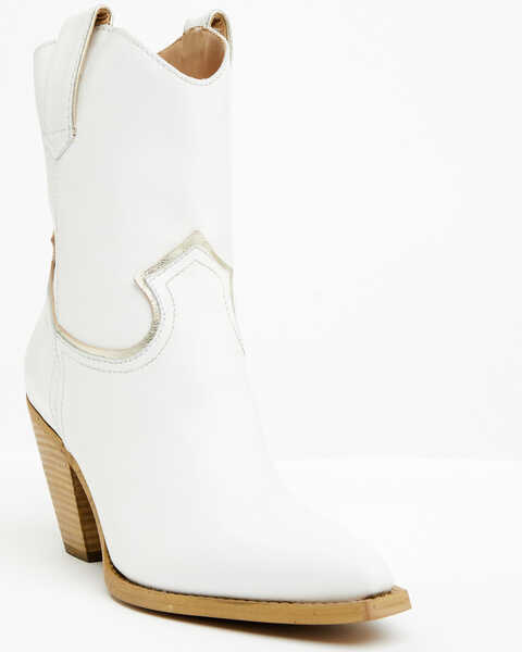 Golo Women's Silverado Western Boots - Snip Toe, White, hi-res