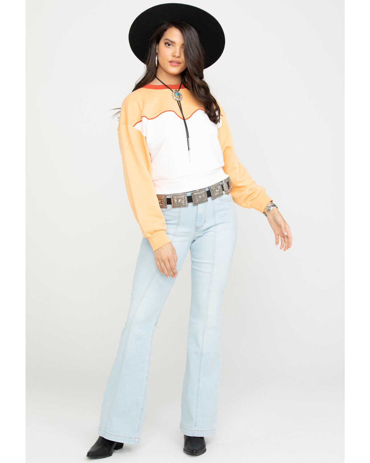 wrangler modern women's heritage seamed light flare jeans