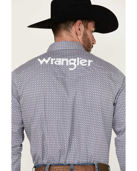 Image #4 - Wrangler Men's Geo Print Logo Long Sleeve Button-Down Western Shirt , Navy, hi-res