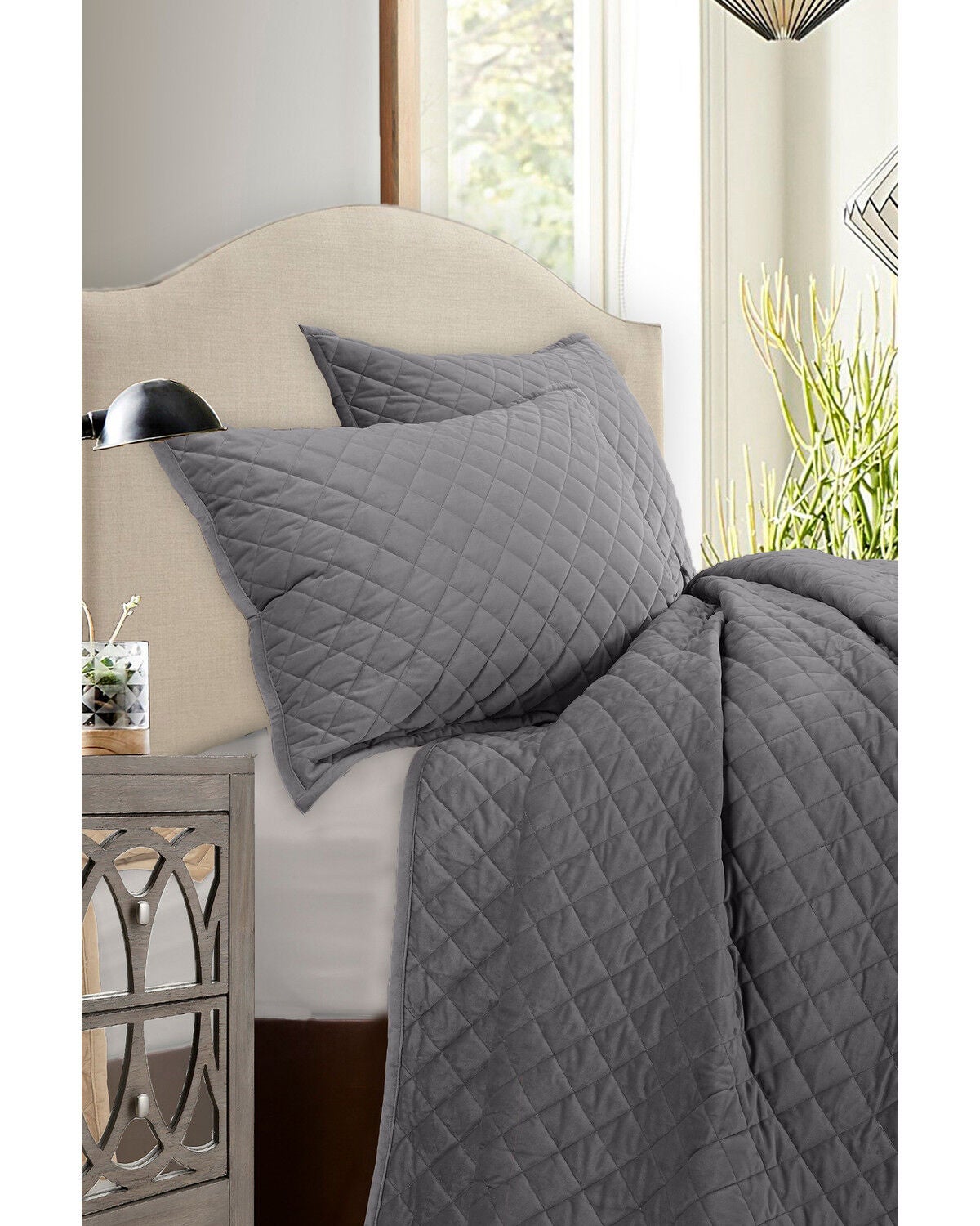 HiEnd Accents Velvet 3pc Quilt Set - King, Grey, hi-res