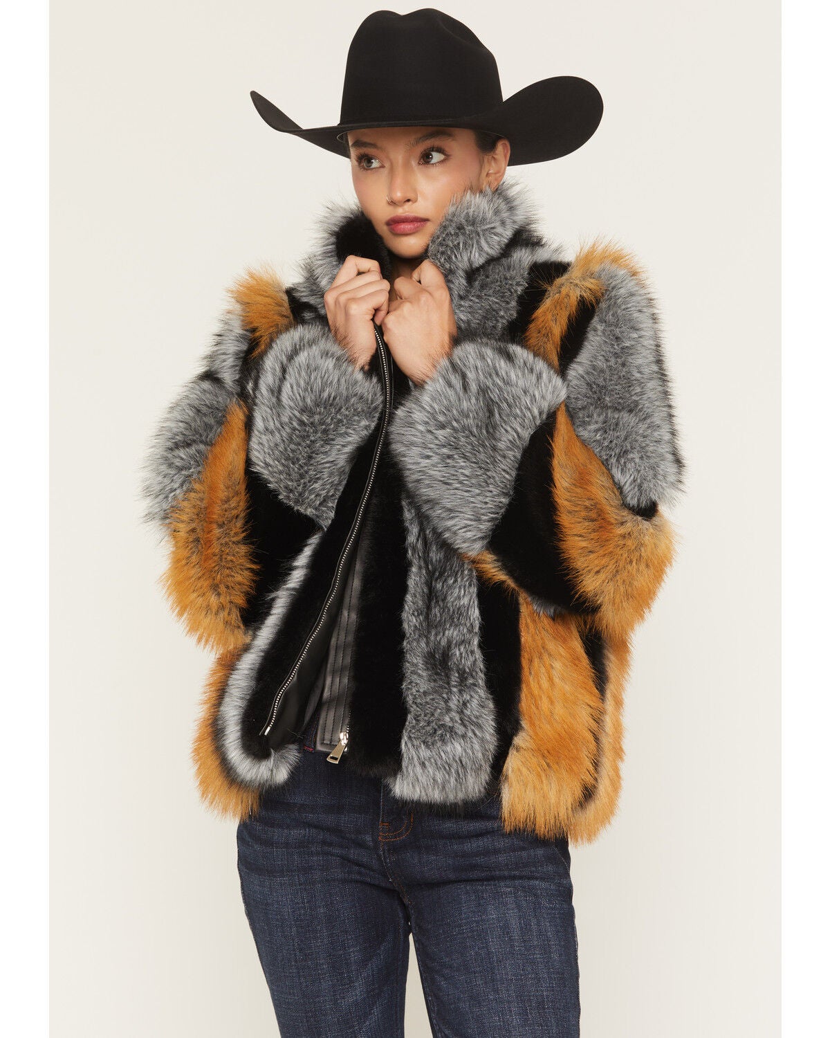 Azalea Wang Women's Cora Faux Fur Jacket | Sheplers