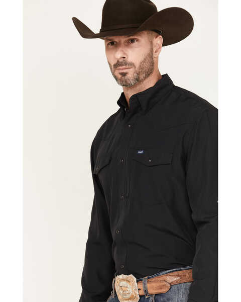 Image #2 - Wrangler Men's Performance Solid Long Sleeve Snap Western Shirt, Black, hi-res