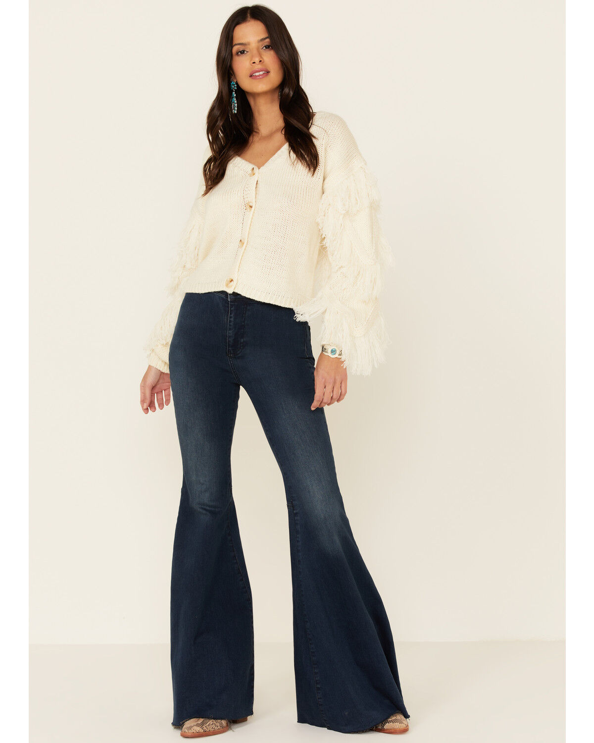 Image #2 - Sadie & Sage Women's Switch Swish Fringe Sleeve Sweater, , hi-res