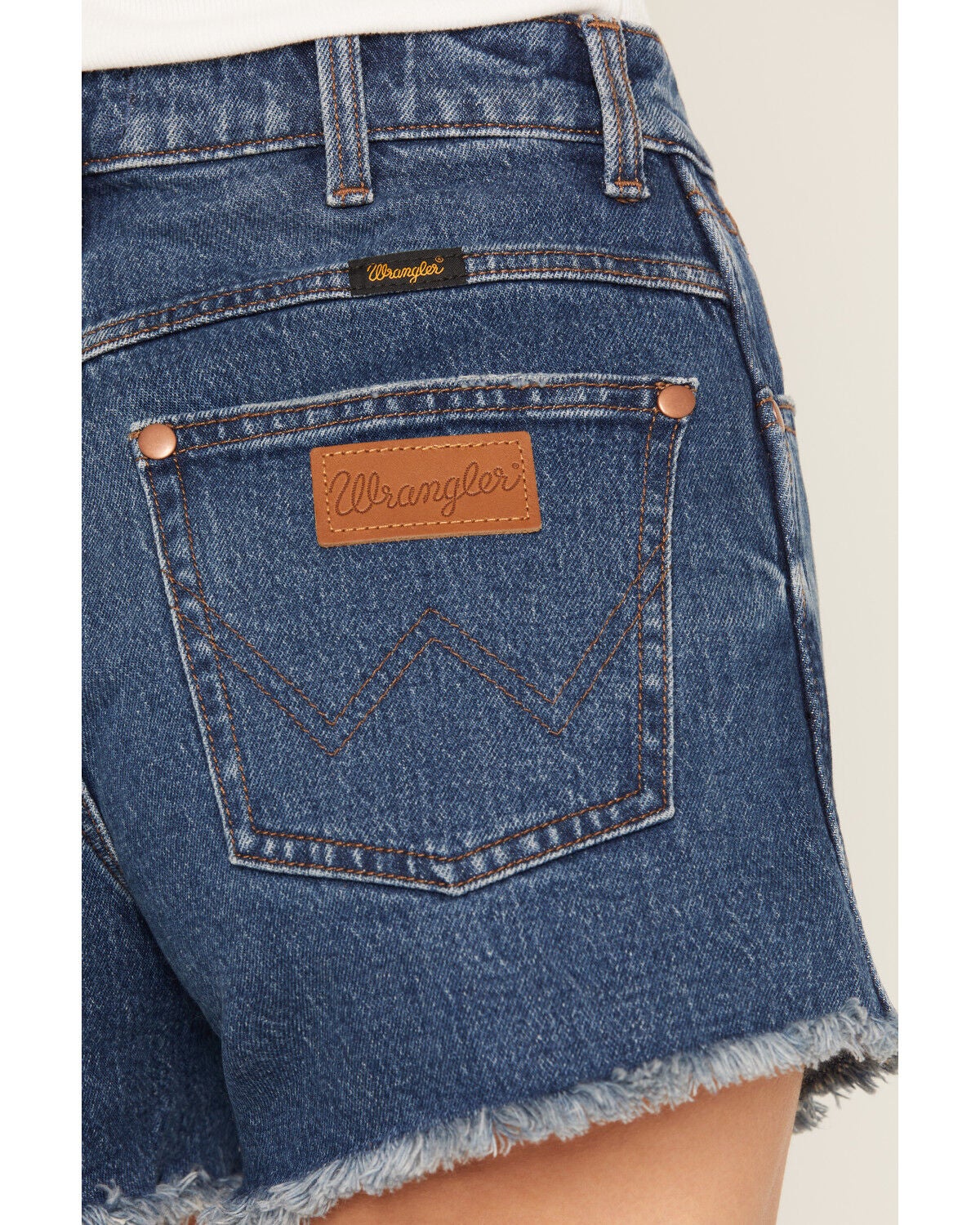 Image #4 - Wrangler Women's Juniper Dark Wash High Rise Cowboy Stretch Denim Shorts, Dark Wash, hi-res