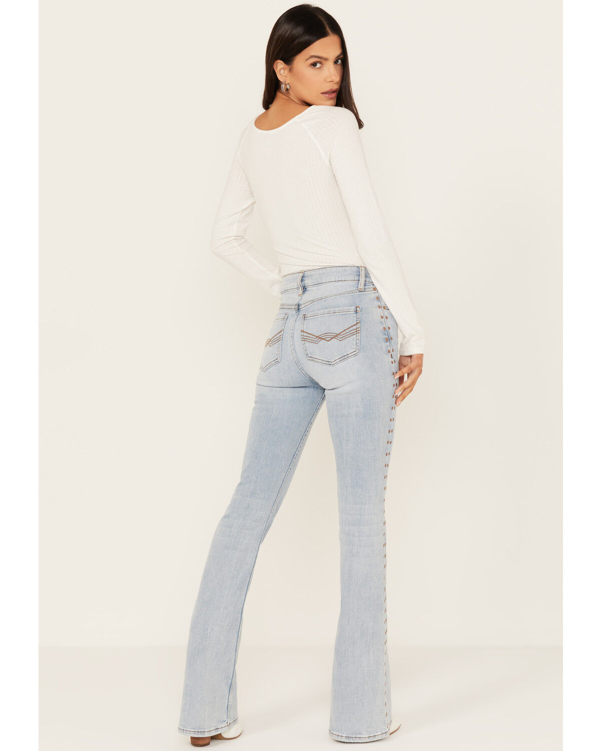 Image #4 - Idyllwind Women's Granada Gypsy High Rise Studded Side Seam Bootcut Jeans, Light Wash, hi-res