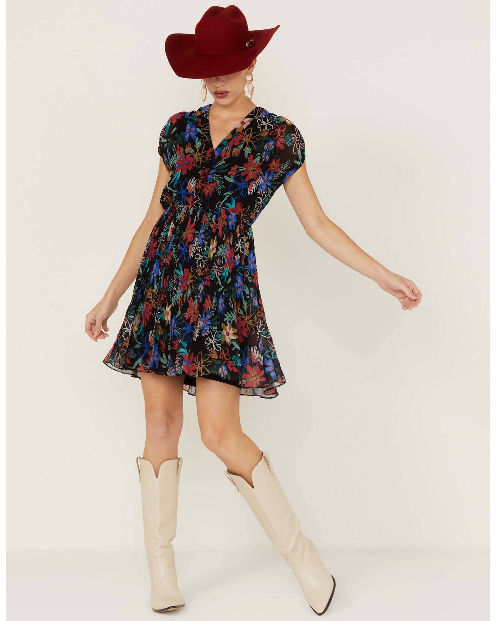 Molly Bracken Women s Floral Print Pleated Short Sleeve Dress Sheplers