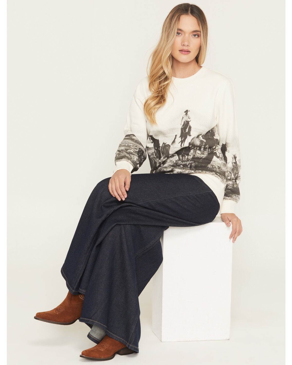 Image #1 - Wrangler Retro Women's Running Horses Graphic Crewneck, White, hi-res