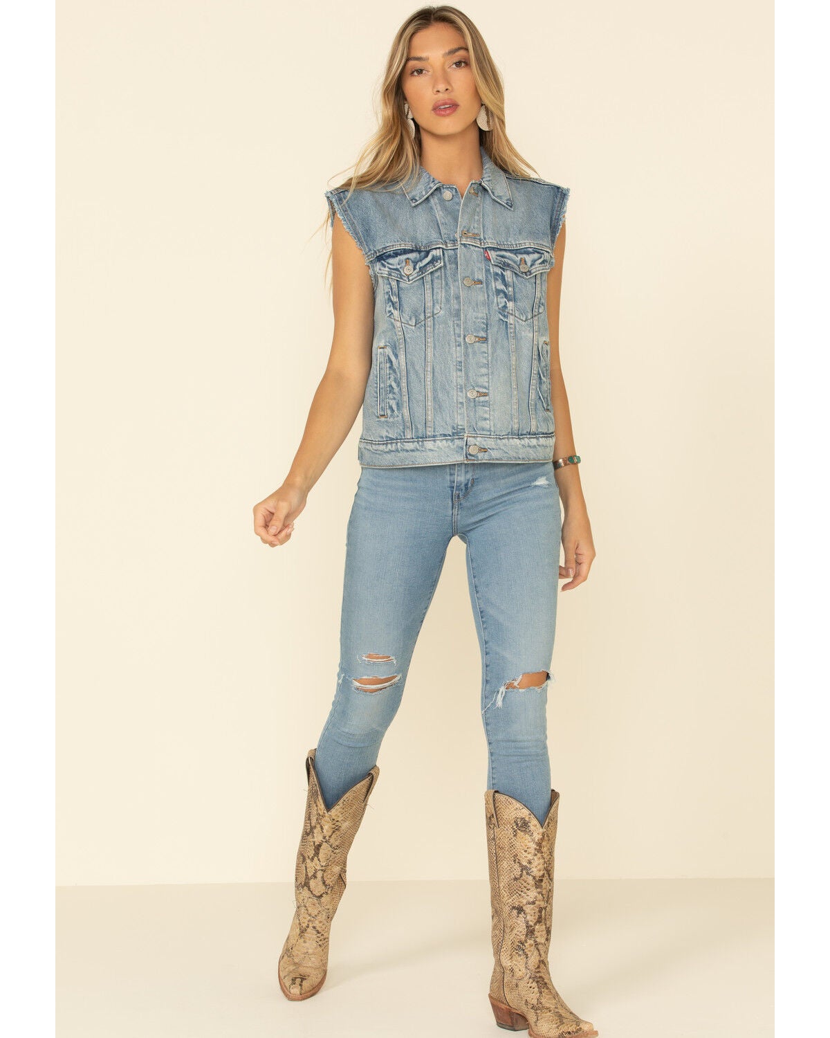 Levis Women's Free Spirited Light Denim 