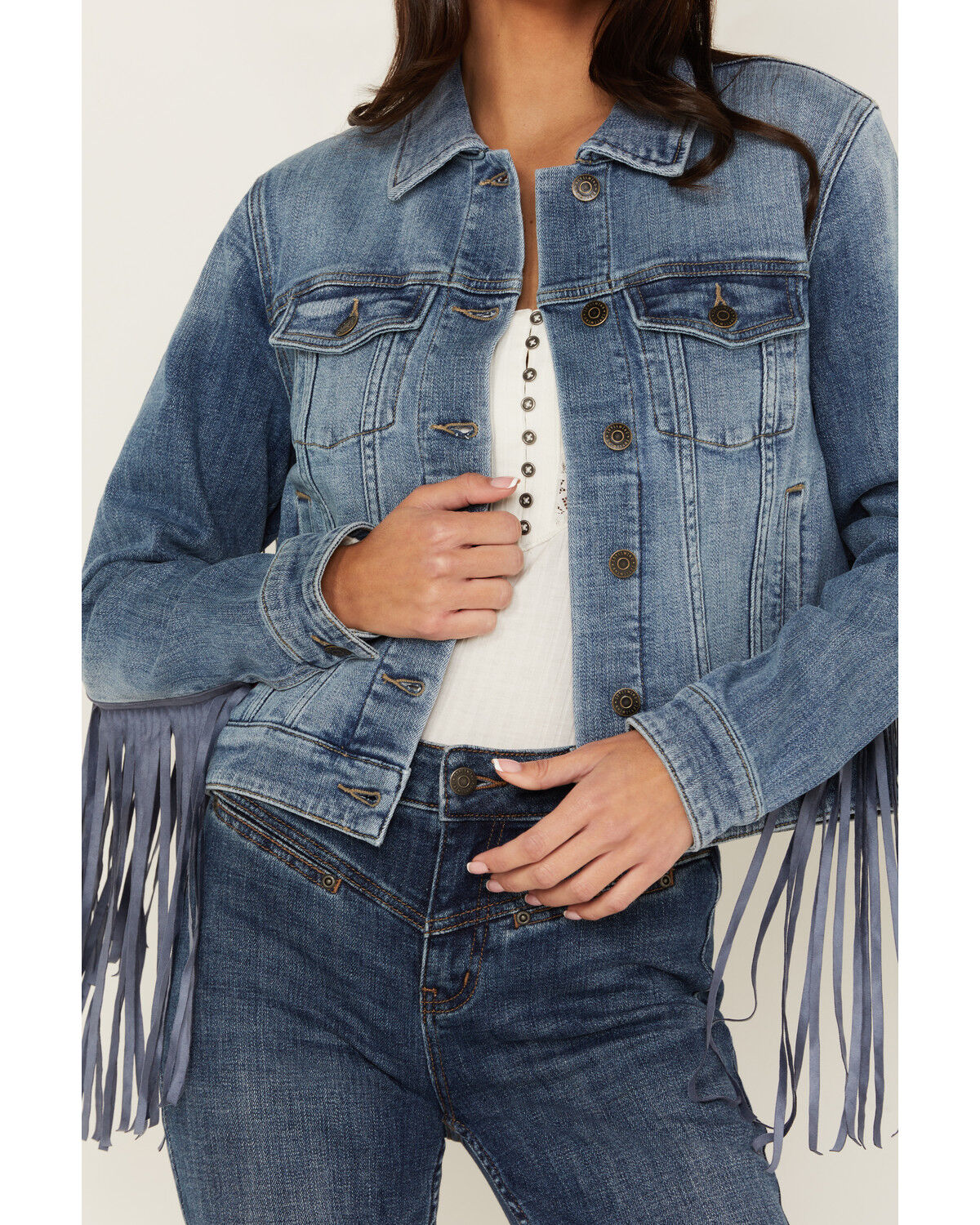 Image #4 - Idyllwind Women's Magnolia Embossed Trucker Jacket, Medium Wash, hi-res