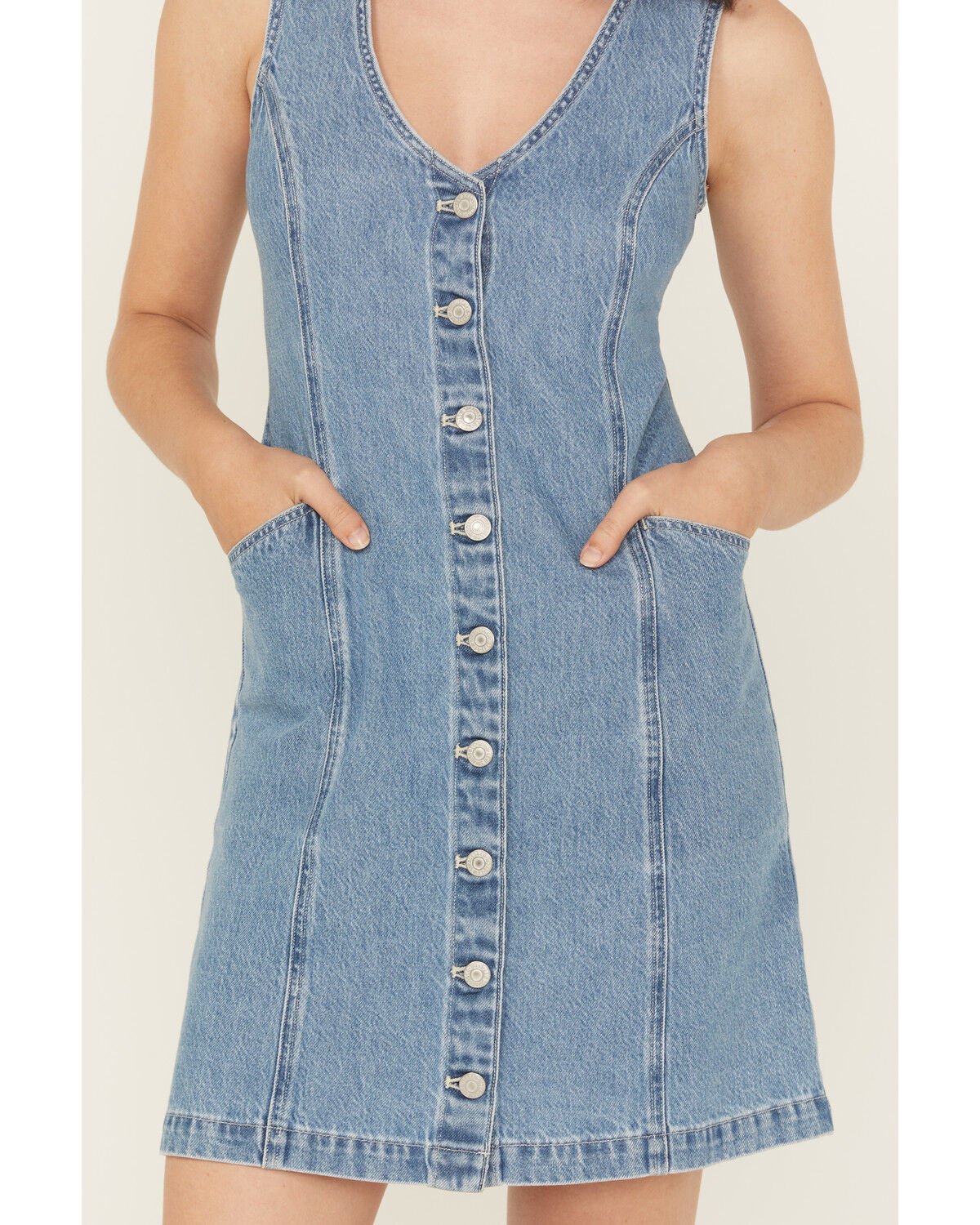 Image #3 - Levi's Women's Light Wash Vianna Sleeveless Button-Down Denim Dress, Light Wash, hi-res