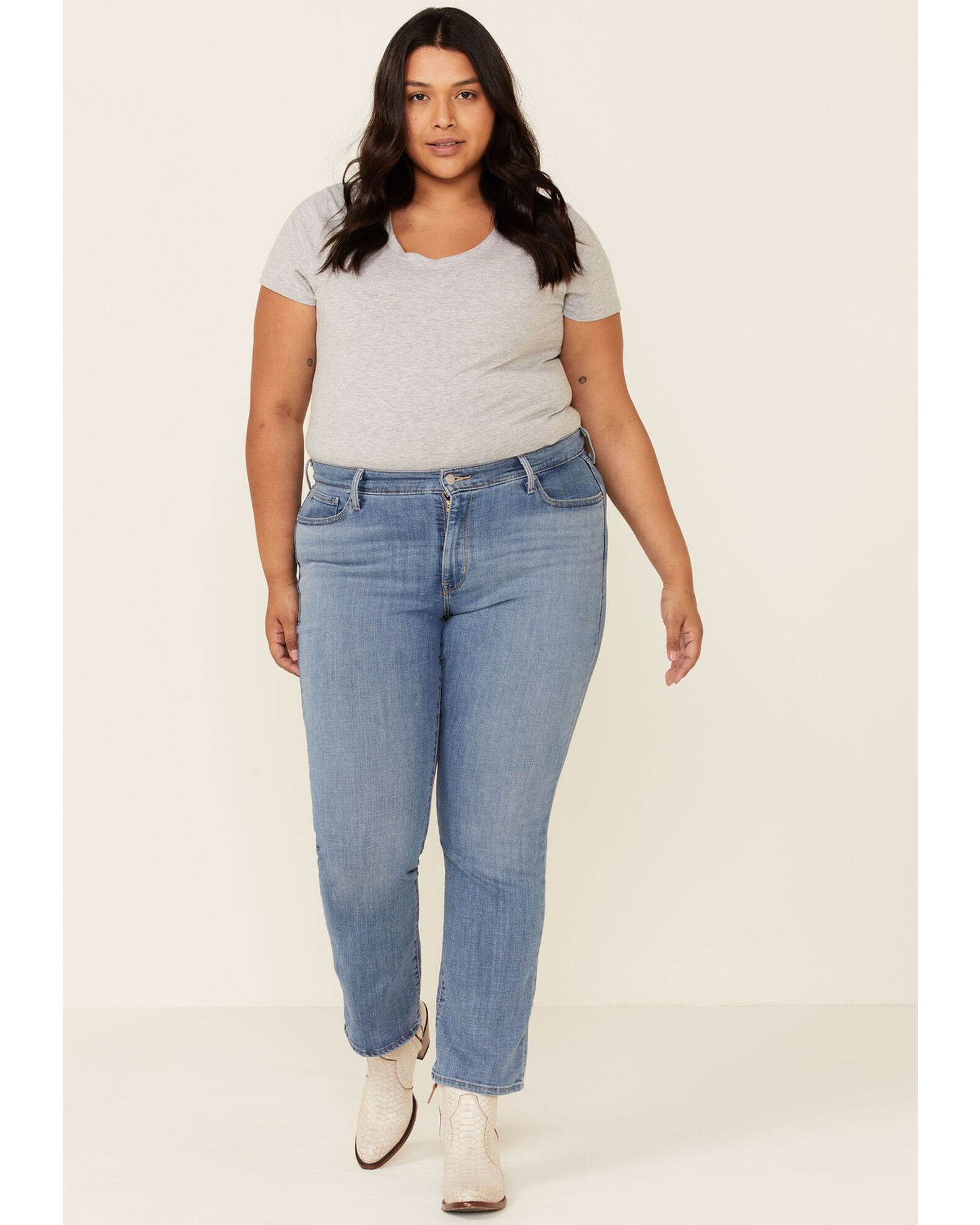 Levi s Women s Late Afternoon Medium Wash Classic Straight Jeans Plus Sheplers