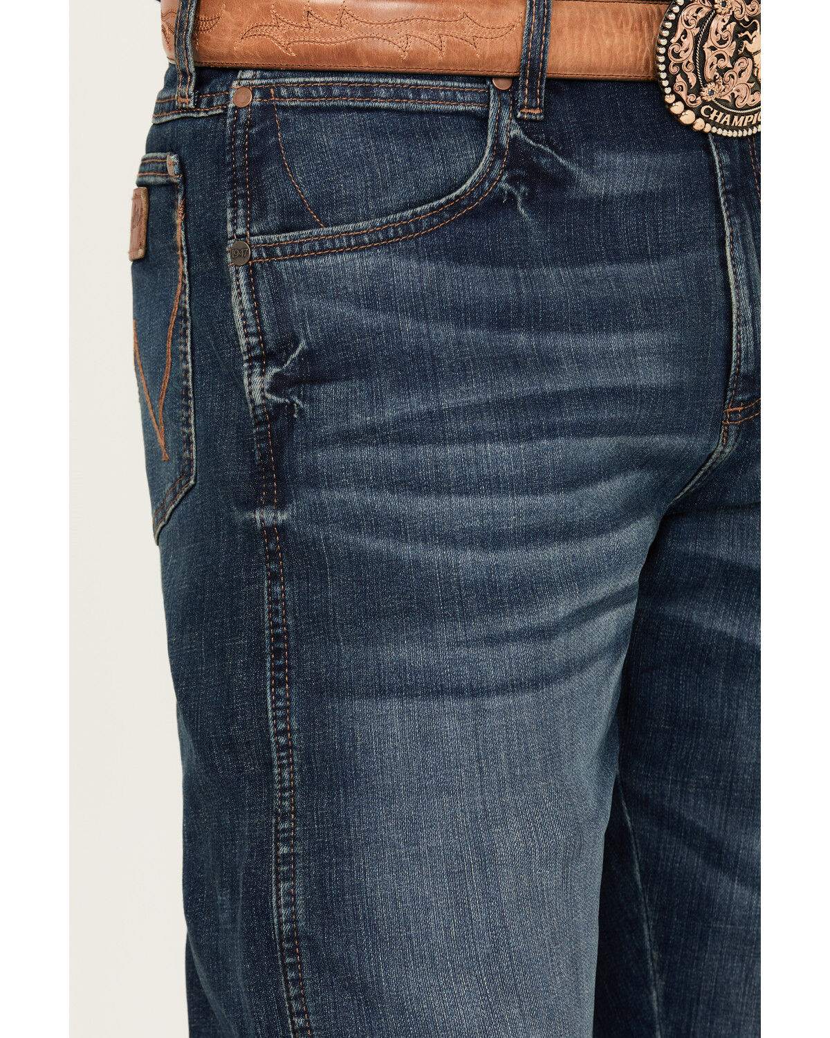 Image #2 - Wrangler Retro Men's Dellwood Medium Wash Relaxed Bootcut Stretch Denim Jeans, Medium Wash, hi-res