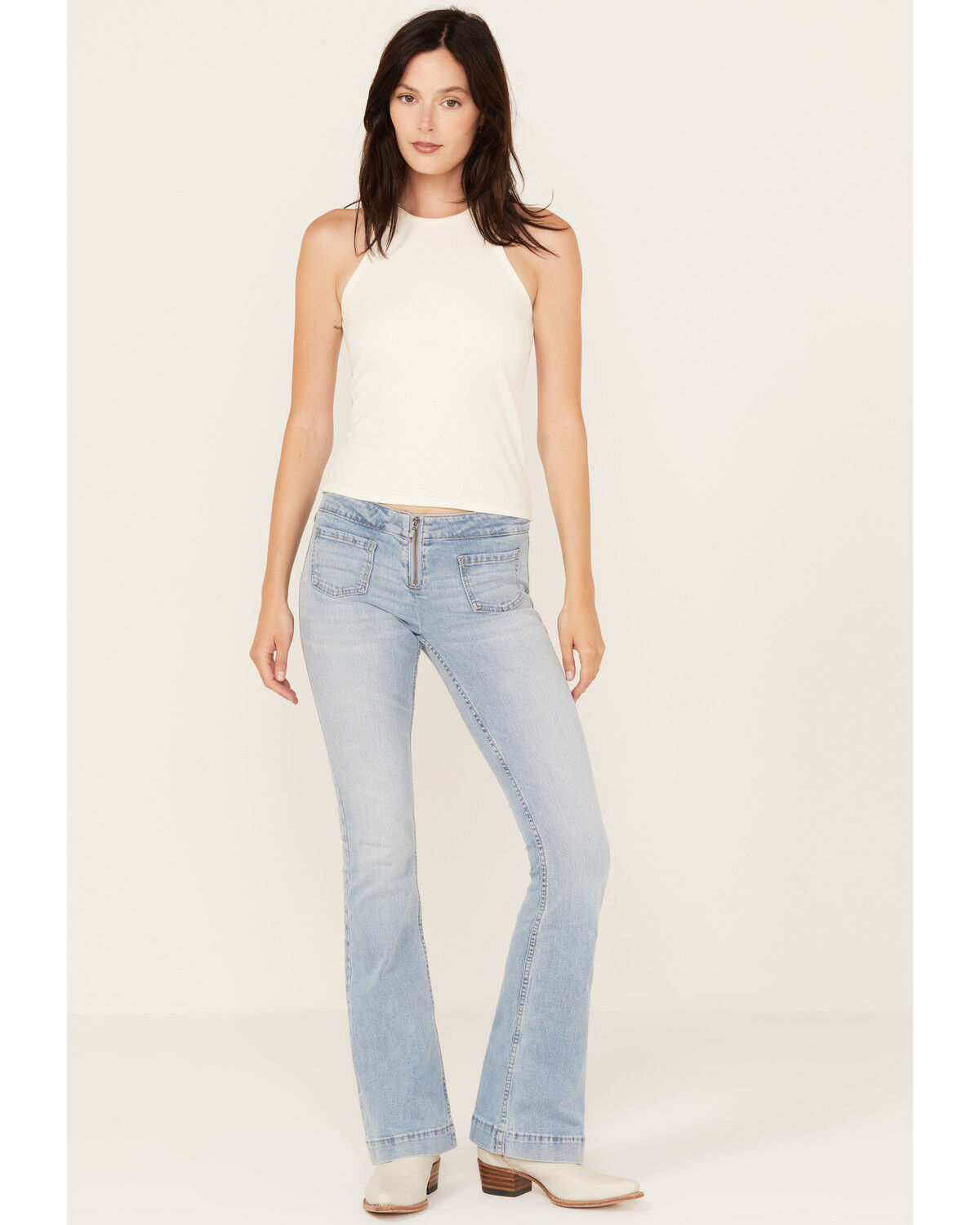 Image #1 - Shyanne Women's Desert Lily Light Wash Low Rise Bootcut Jeans, Light Wash, hi-res
