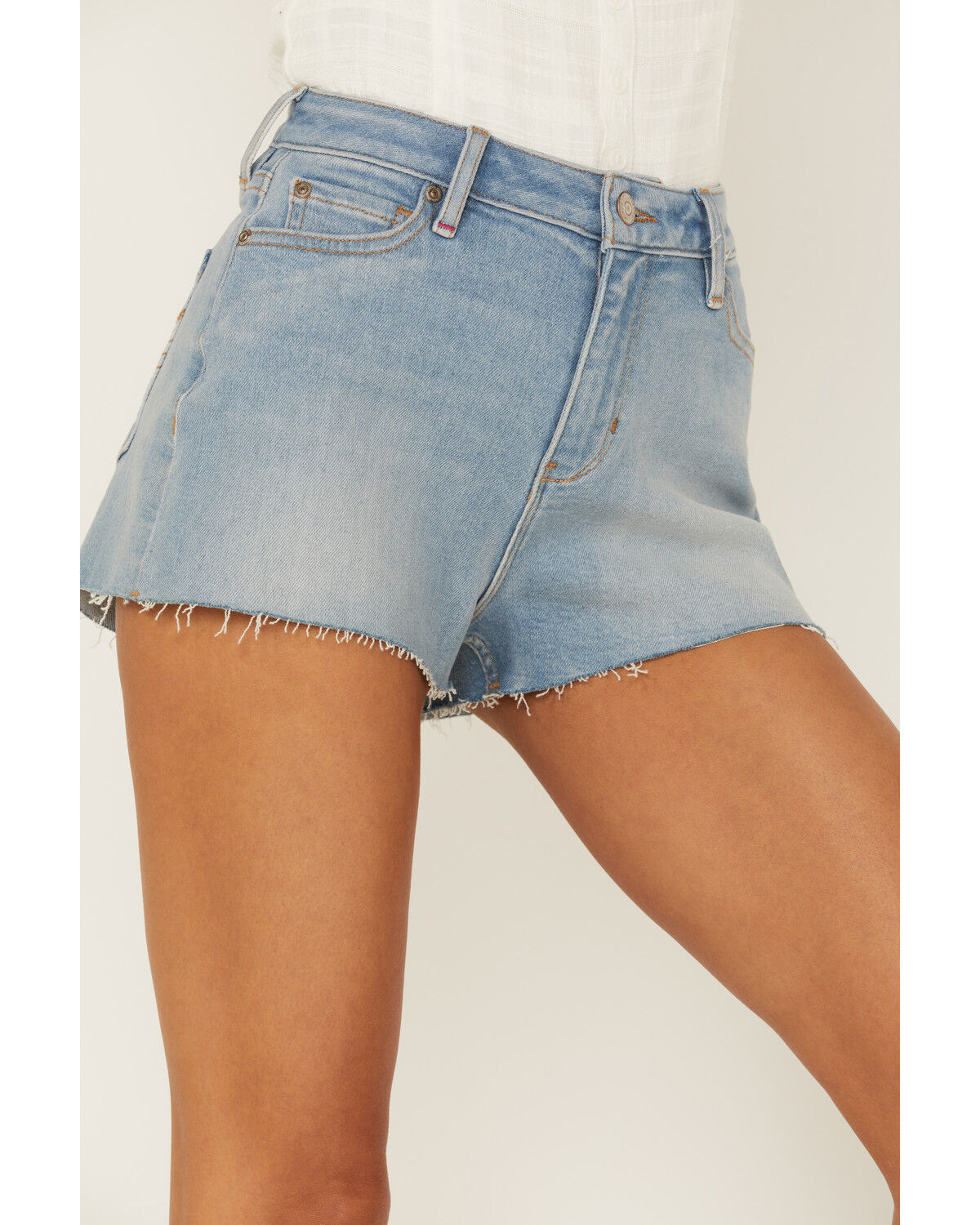 Image #2 - Idyllwind Women's High Risin' Wichita Wash Raw Edge Hem Denim Shorts, Super Light Wash, hi-res