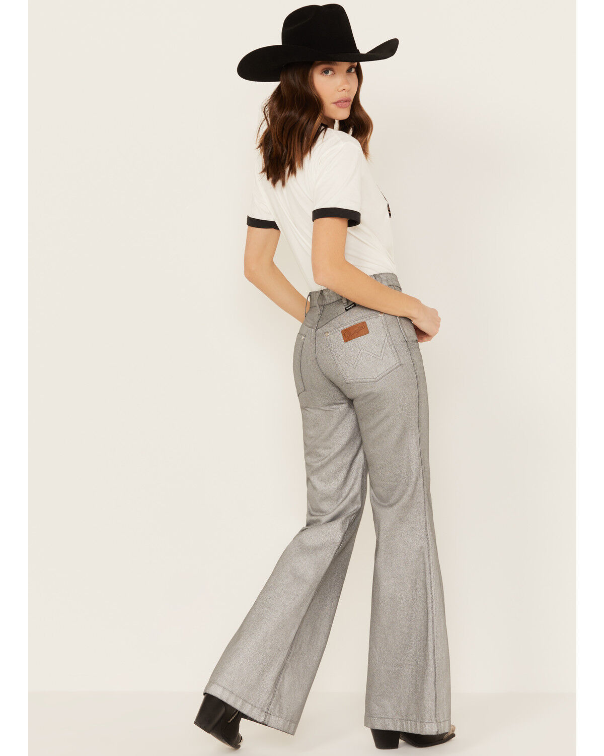 【完売】  Wrangler X Fender Women's Metallic Wanderer Flare Jeans パンツ
