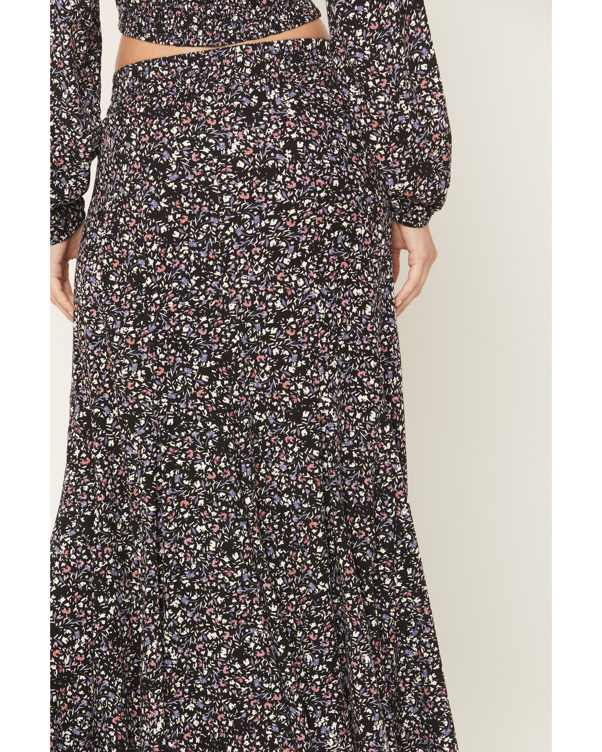 Image #4 - Idyllwind Women's Ridgepoint Ditsy Floral Print High Slit Maxi Skirt, Black, hi-res