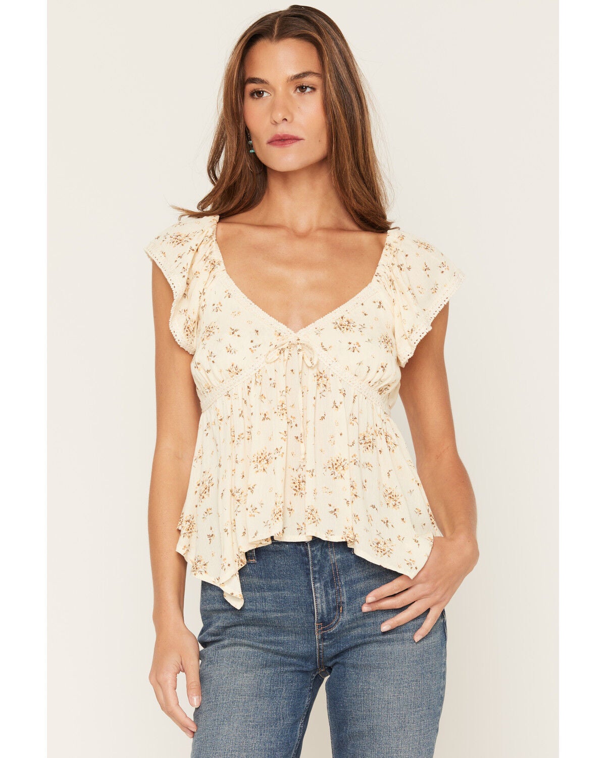 Image #1 - Wild Moss Women's Floral Print Hanky Hem Short Sleeve Top, Cream, hi-res
