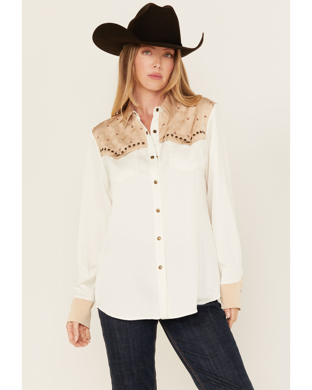 Image #1 - Ariat Women's Studded Horse Long Sleeve Snap Western Shirt, White, hi-res