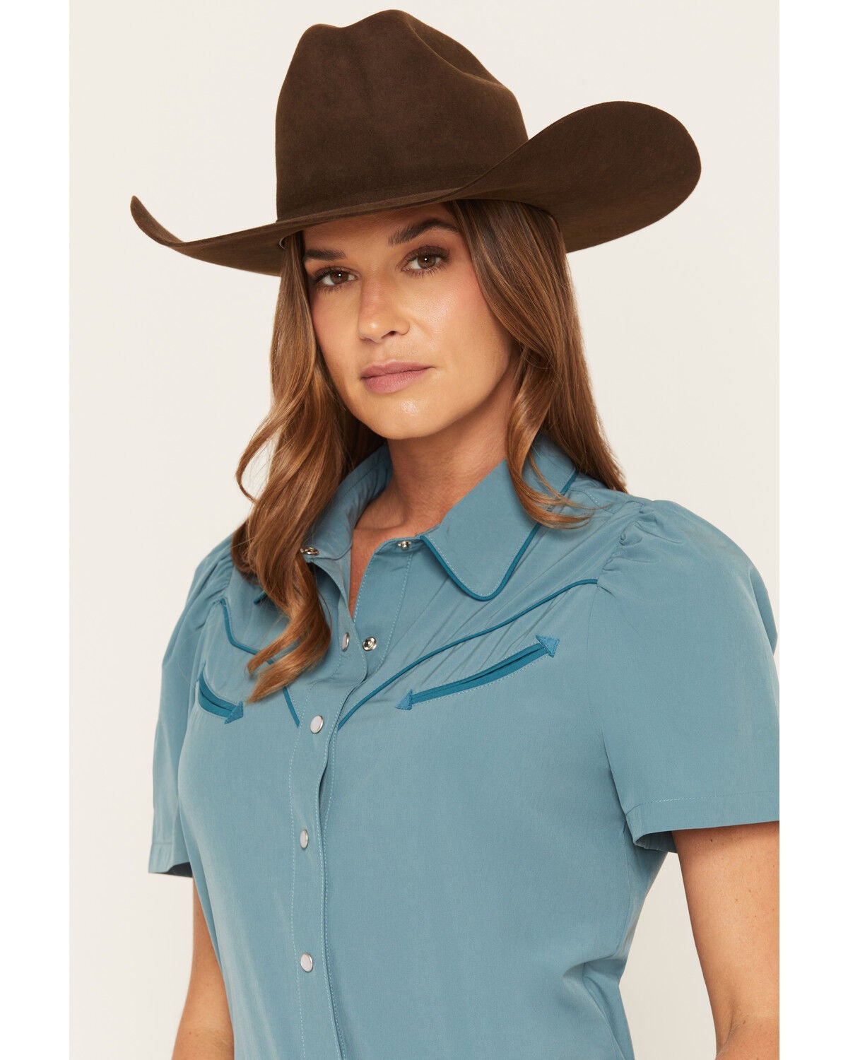 Image #2 - Howdy Hanny Women's Reef Waters Solid Short Sleeve Pearl Snap Performance Stretch Western Shirt, Ocean Blue, hi-res
