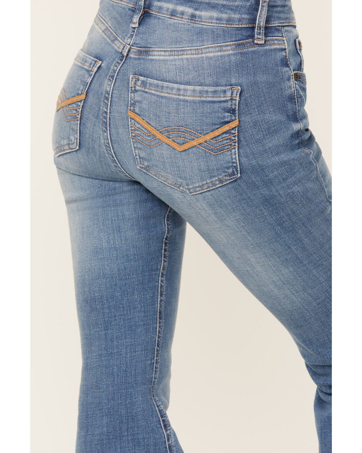 Image #4 - Idyllwind Women's Al To Vista Medium Wash Mid Rise Bootcut Stretch Denim Jeans, Medium Wash, hi-res