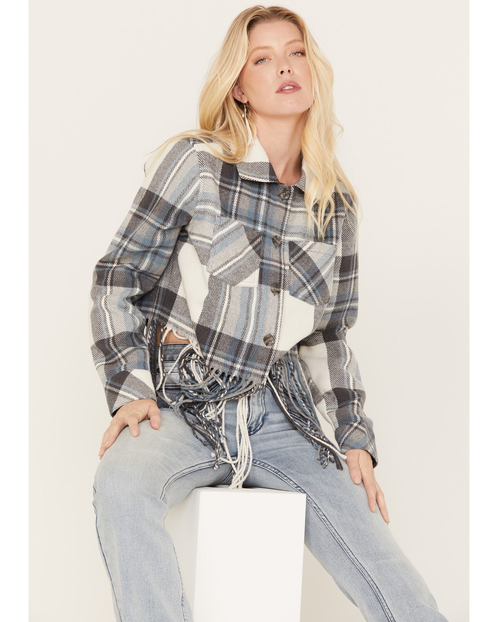 Idyllwind Women's Walker Cropped Fringe Jacket