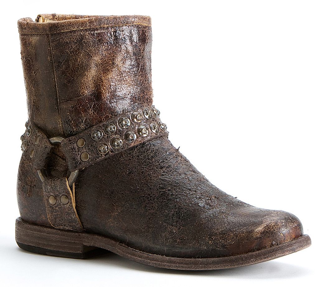 frye round toe boots