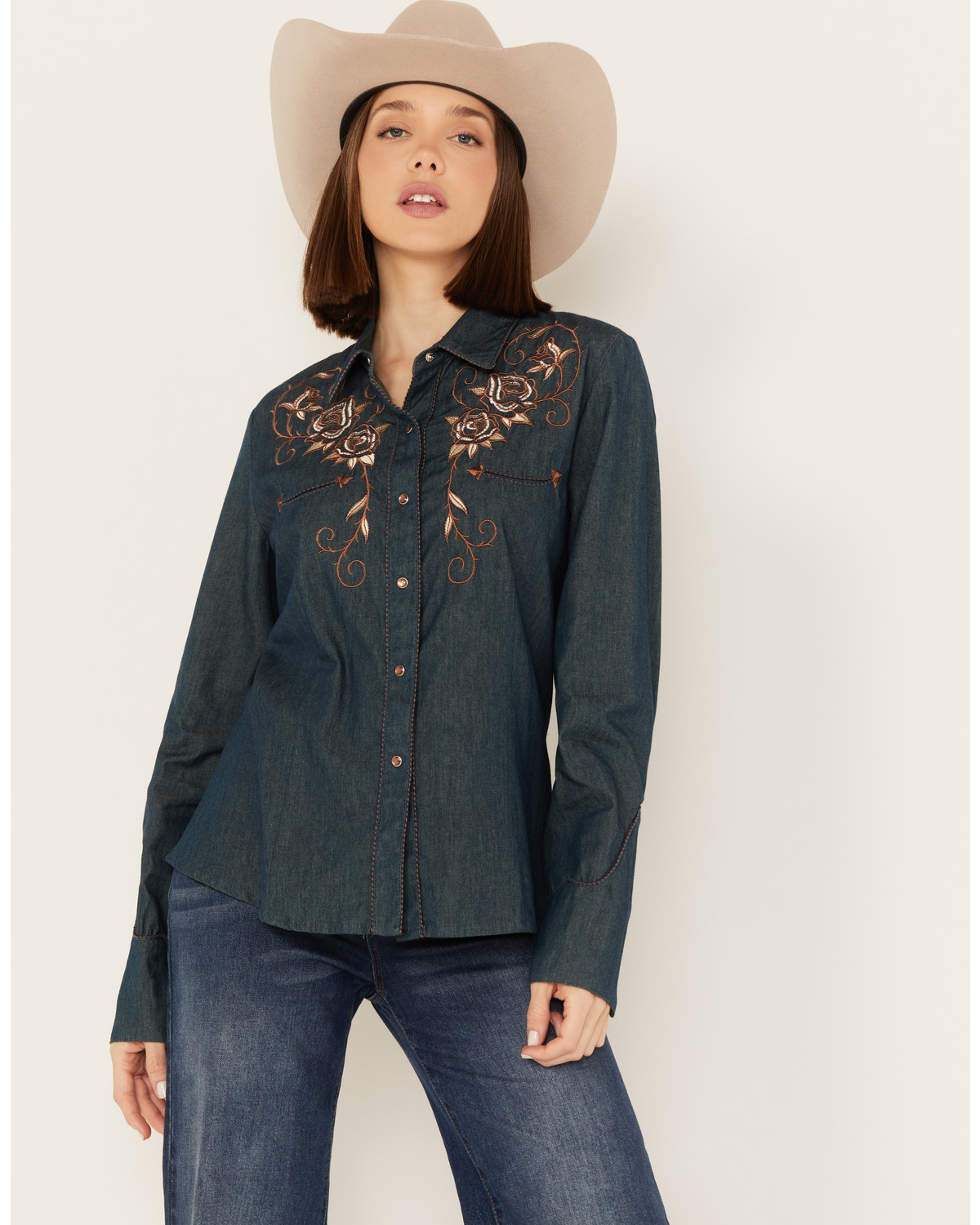 Scully Women's Rose Embroidered Denim Western Shirt | Sheplers