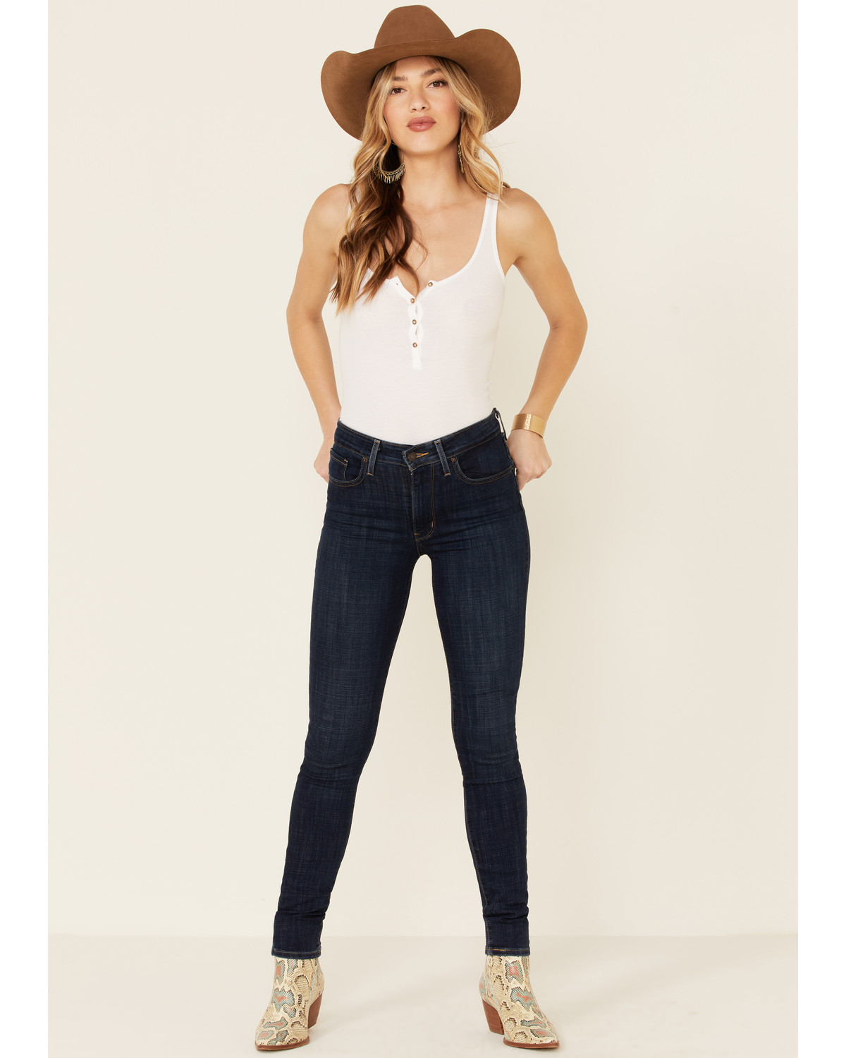 women's high rise levi's