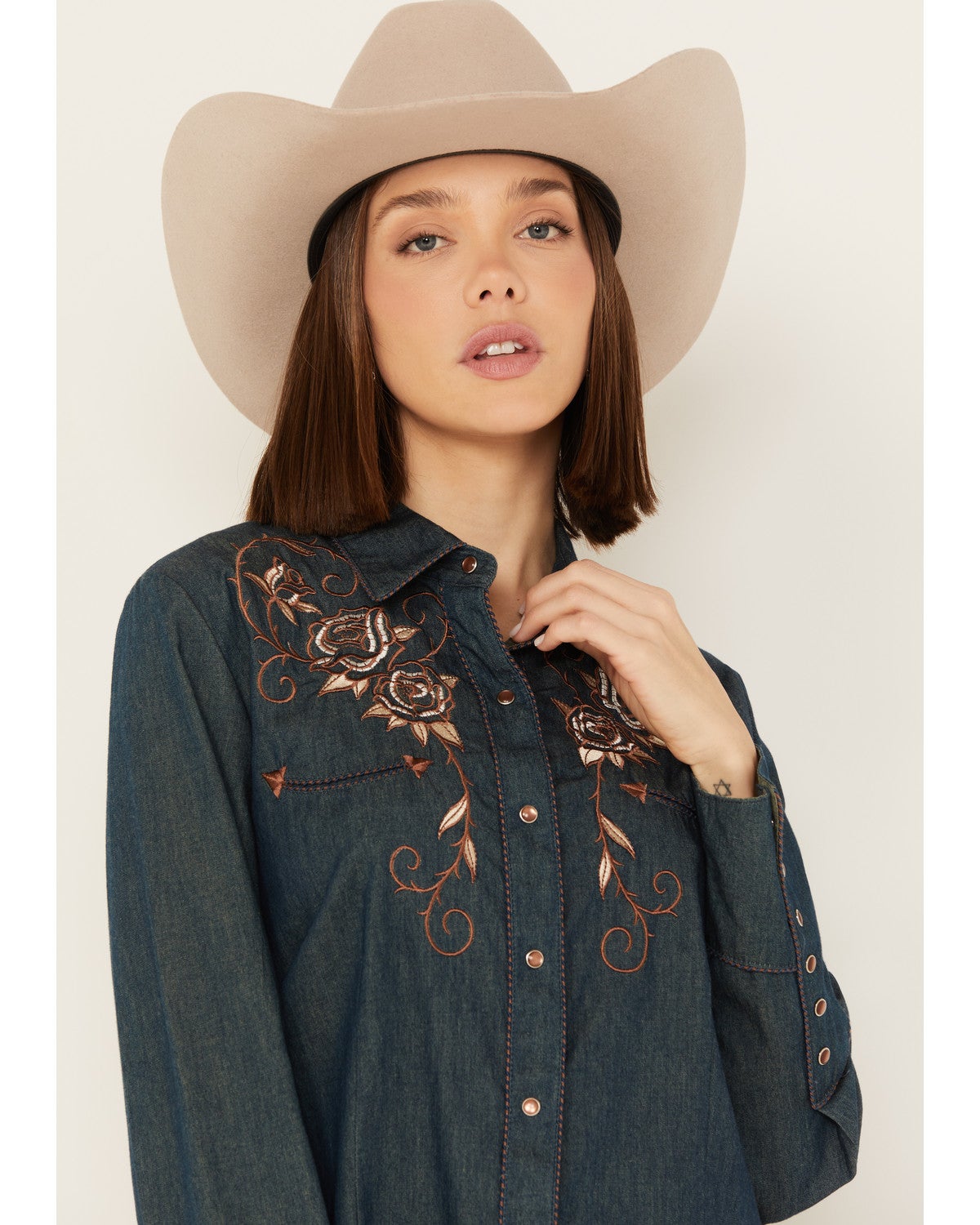 Scully Women's Rose Embroidered Denim Western Shirt Sheplers