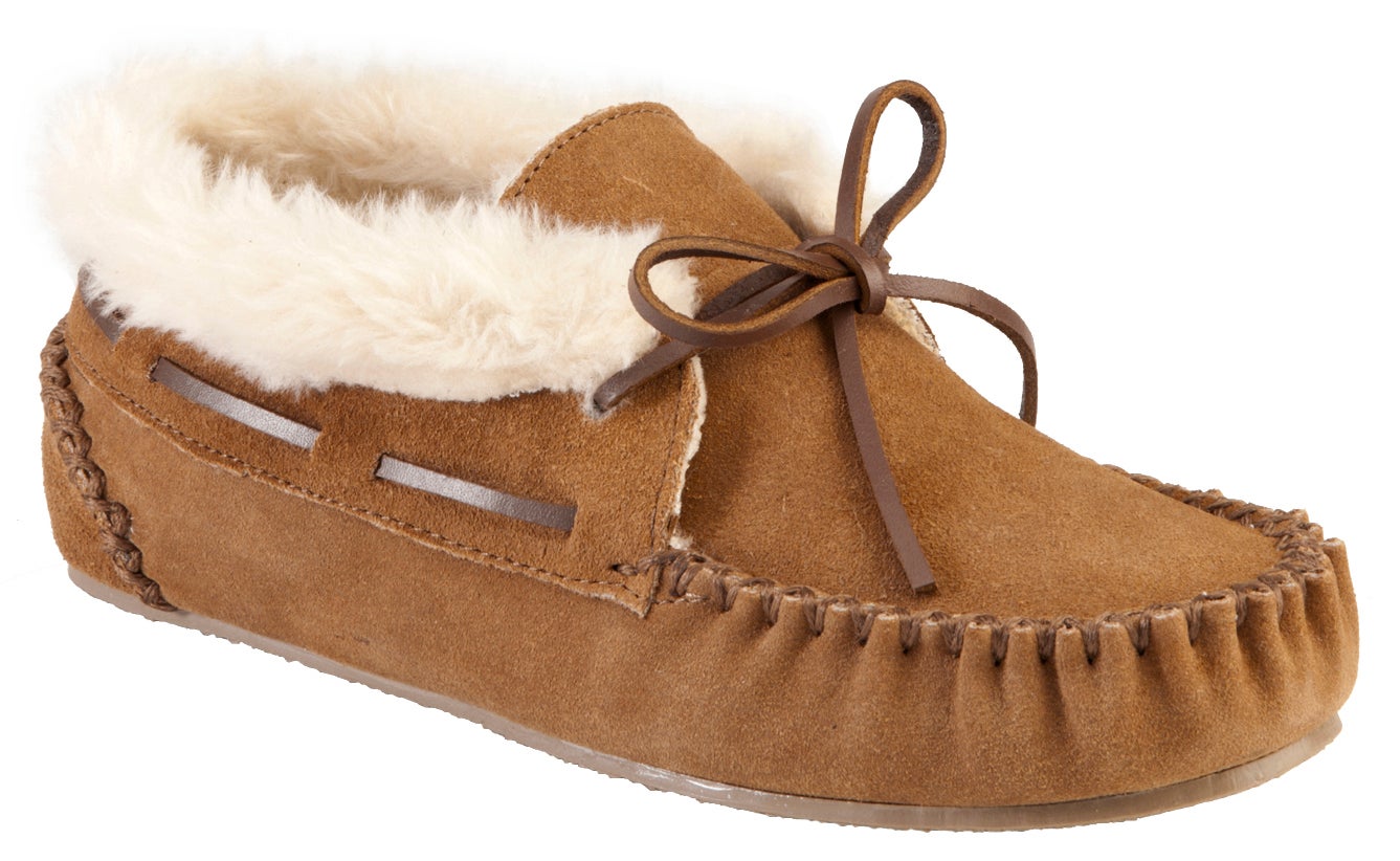 minnetonka chrissy bootie